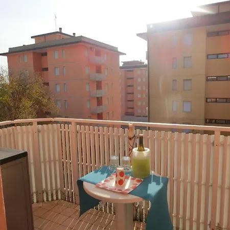 Comfy One-bedroom With Terrace And Lift Bibione