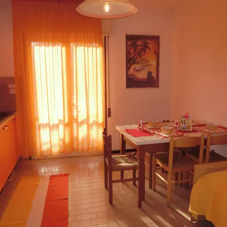 Comfy One-bedroom With Balcony And Lift * Bibione